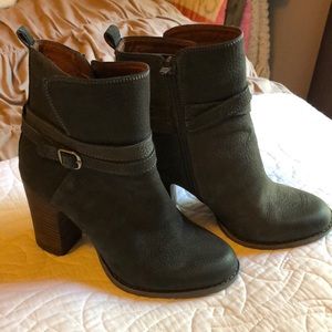 Lucky grey leather booties size 7
